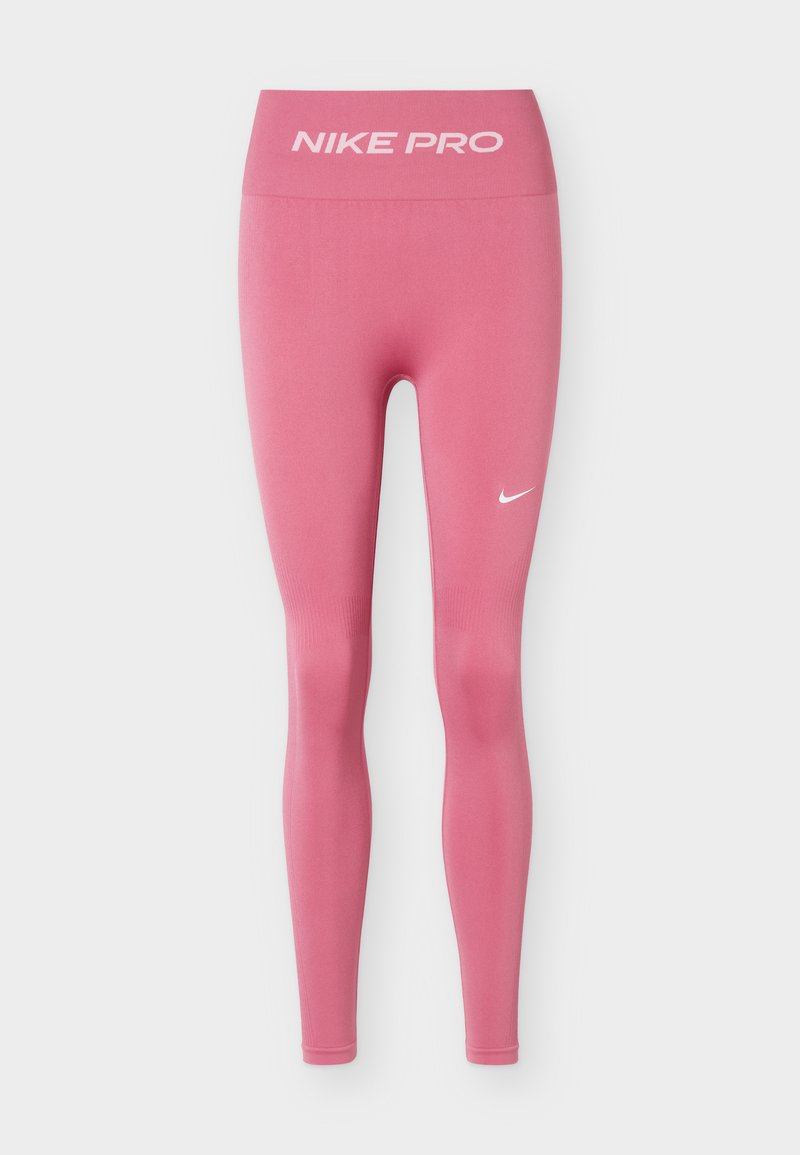 Pinkfarbene Nike Pro Leggings mit hohem Bund, weißem Nike-Logo am Oberschenkel und dem Schriftzug „NIKE PRO“ am Taillenbund, nahtloses, dehnbares Material.