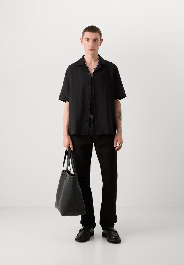 Calvin Klein RELAXED FIT