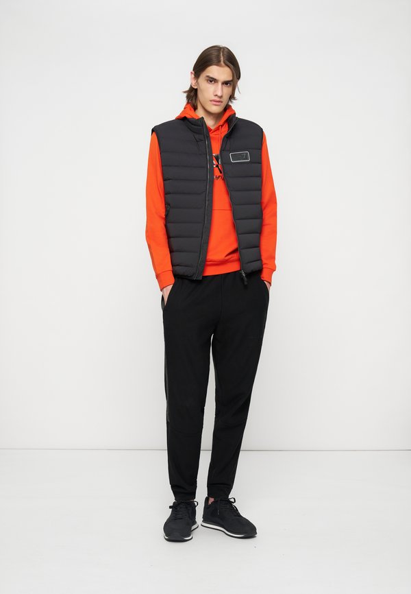 EA7 Emporio Armani