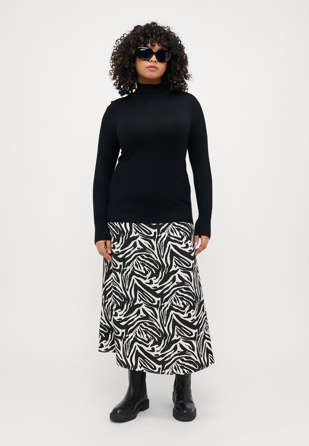 CARGRAPHIE LONG SKIRT Media 2