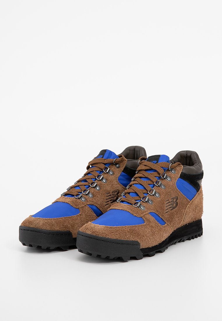 New Balance RAINIER