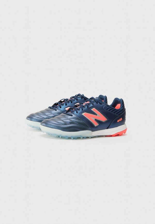 New Balance 442 PRO