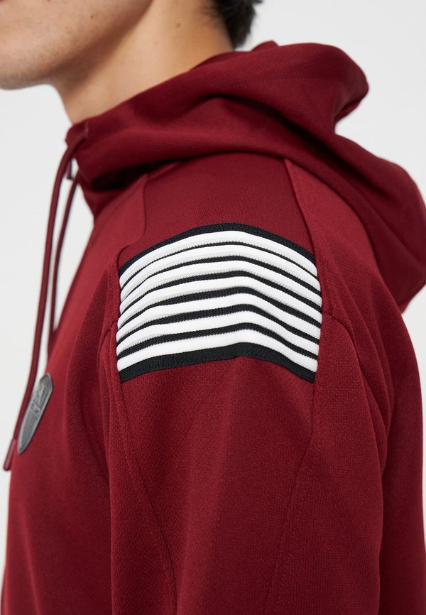 EA7 Emporio Armani