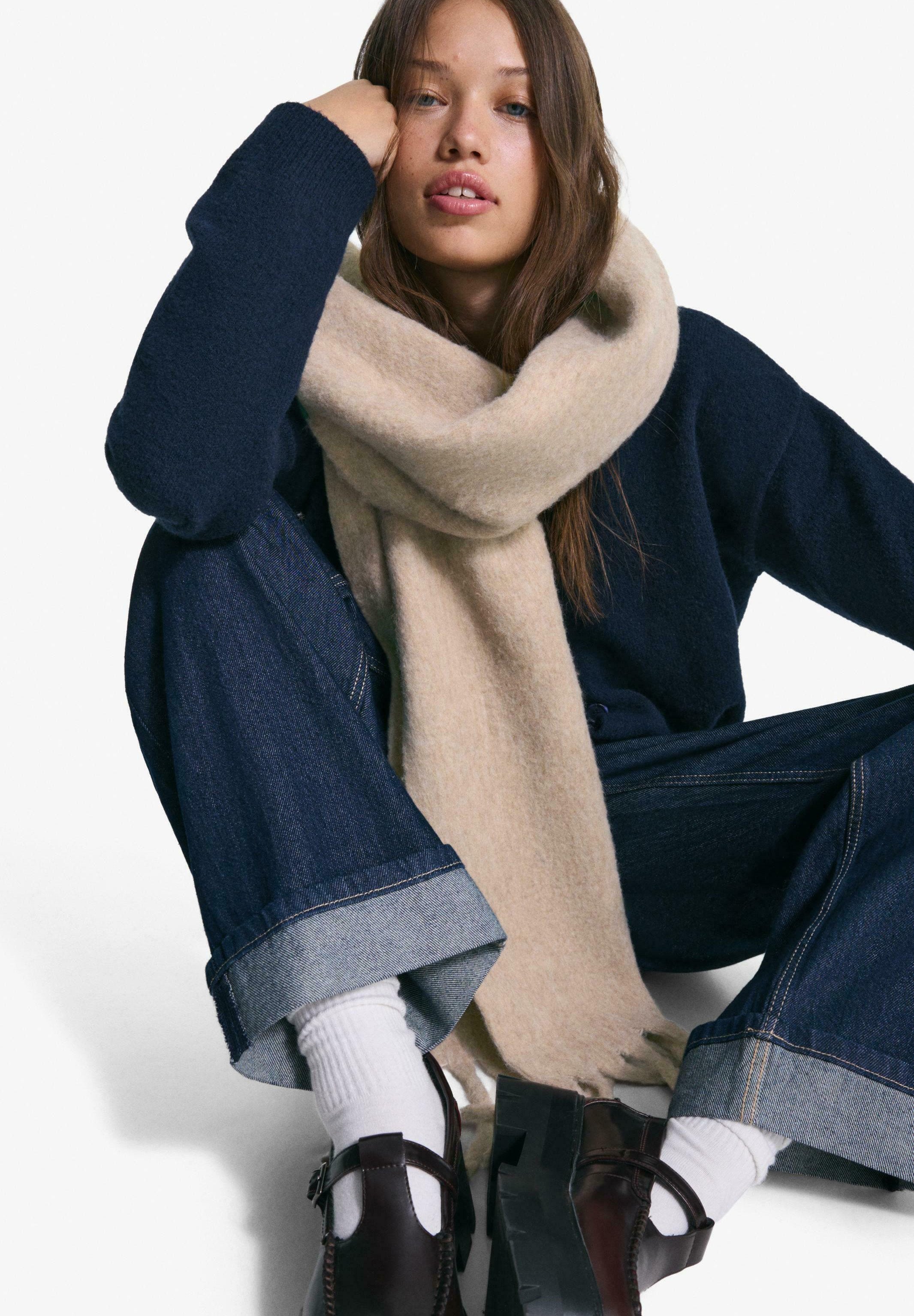 Bershka PLAIN