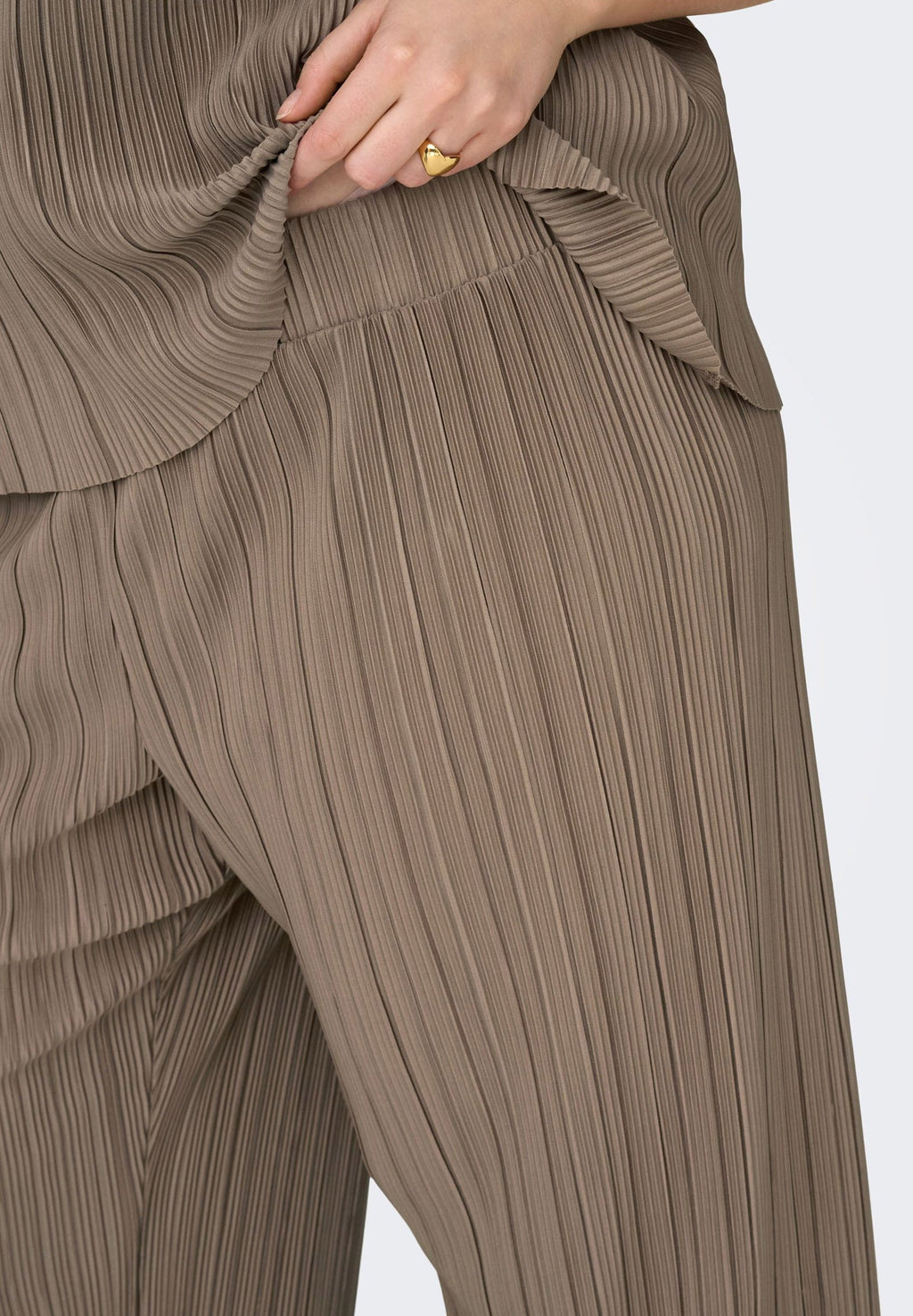 Plissé CARRAVENNA Regular Fit Media 6
