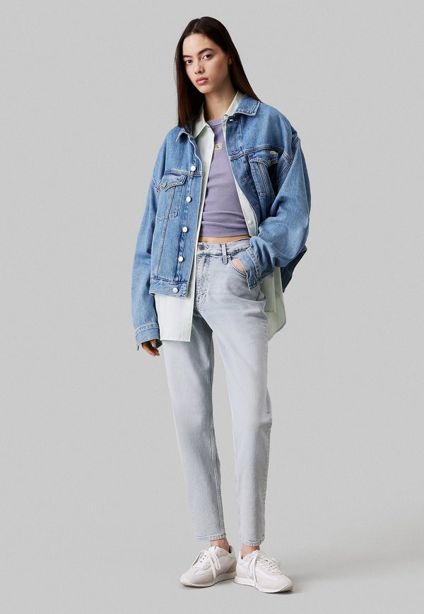 Calvin Klein Jeans MOM