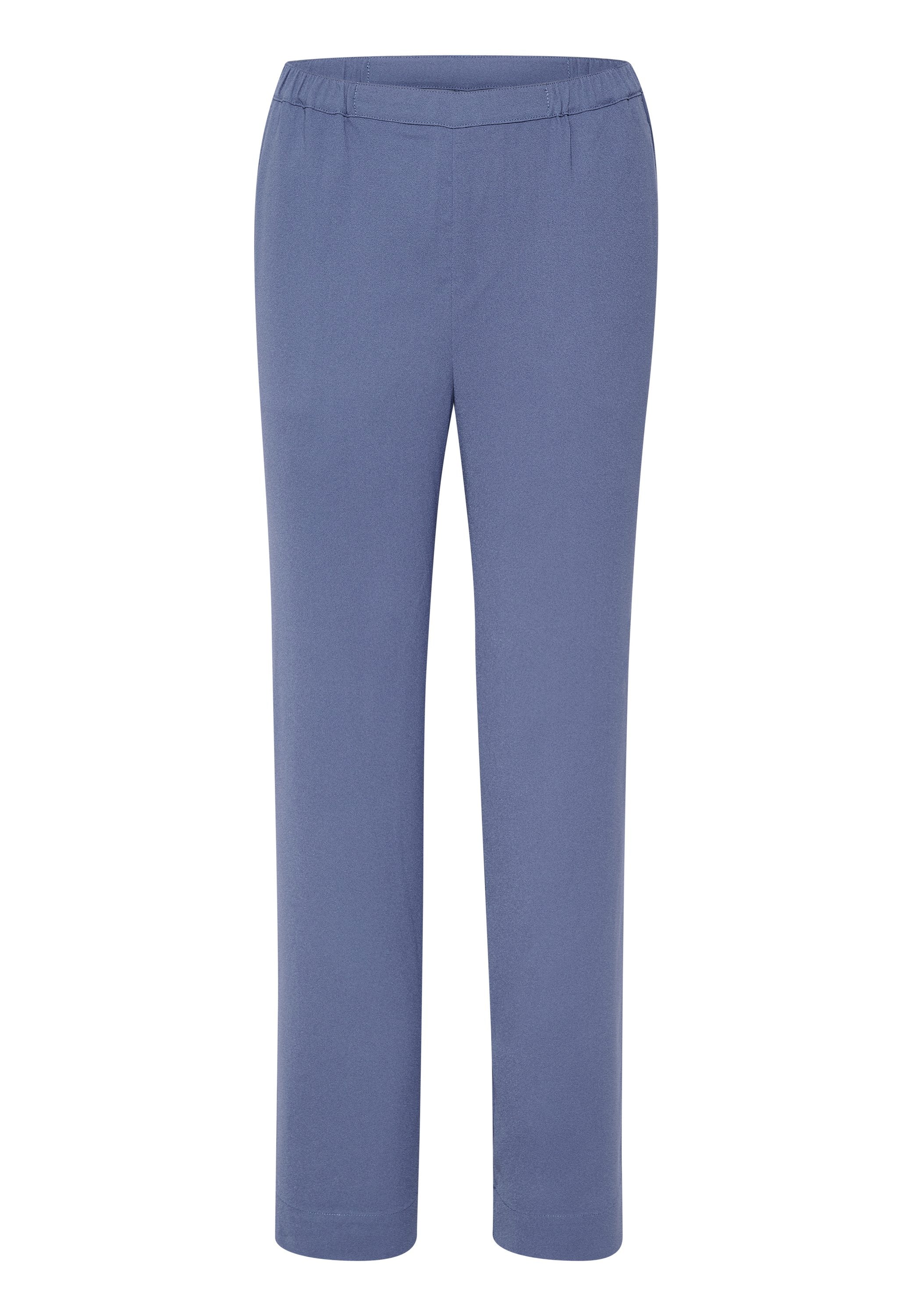 Hosen zum Überziehen aus weichem Stoff in hellblauer Farbe. Sie verfügen über einen elastischen Bund und ein gerades Bein-Design ohne zusätzliche Details.