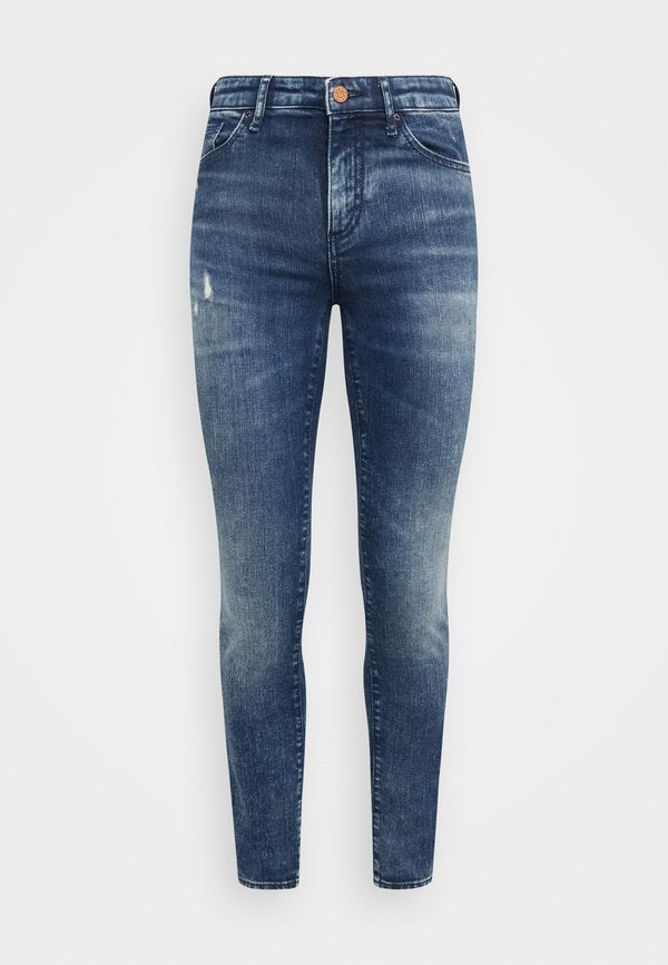 Armani Exchange