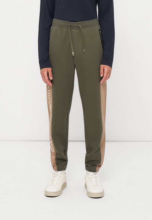 EA7 Emporio Armani
