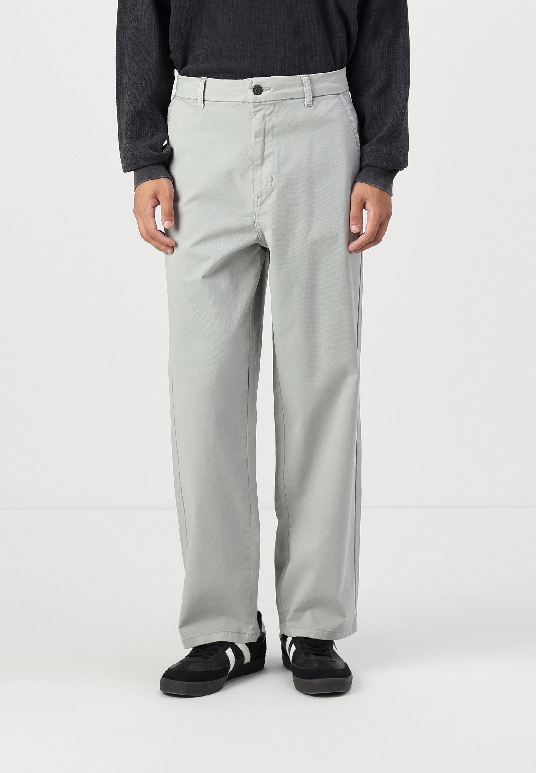 ONSPOWER LOOSE PANT Media 3