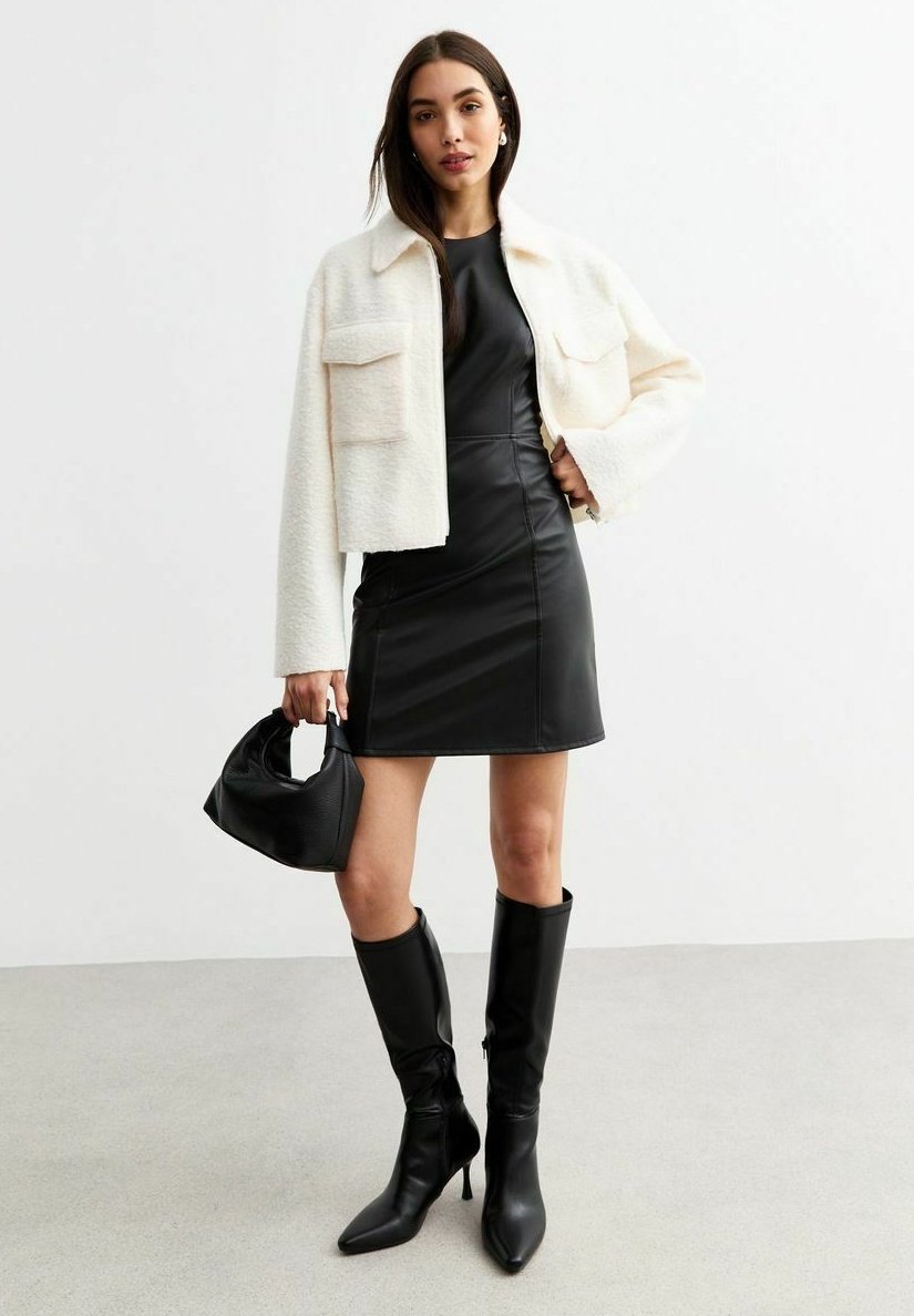 New Look PANELLED