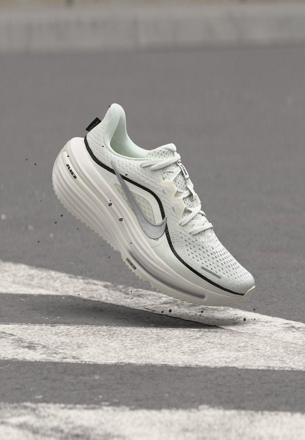 Nike Performance AIR WINFLO 12 - Road running shoes - summit white/mtlc silver-black