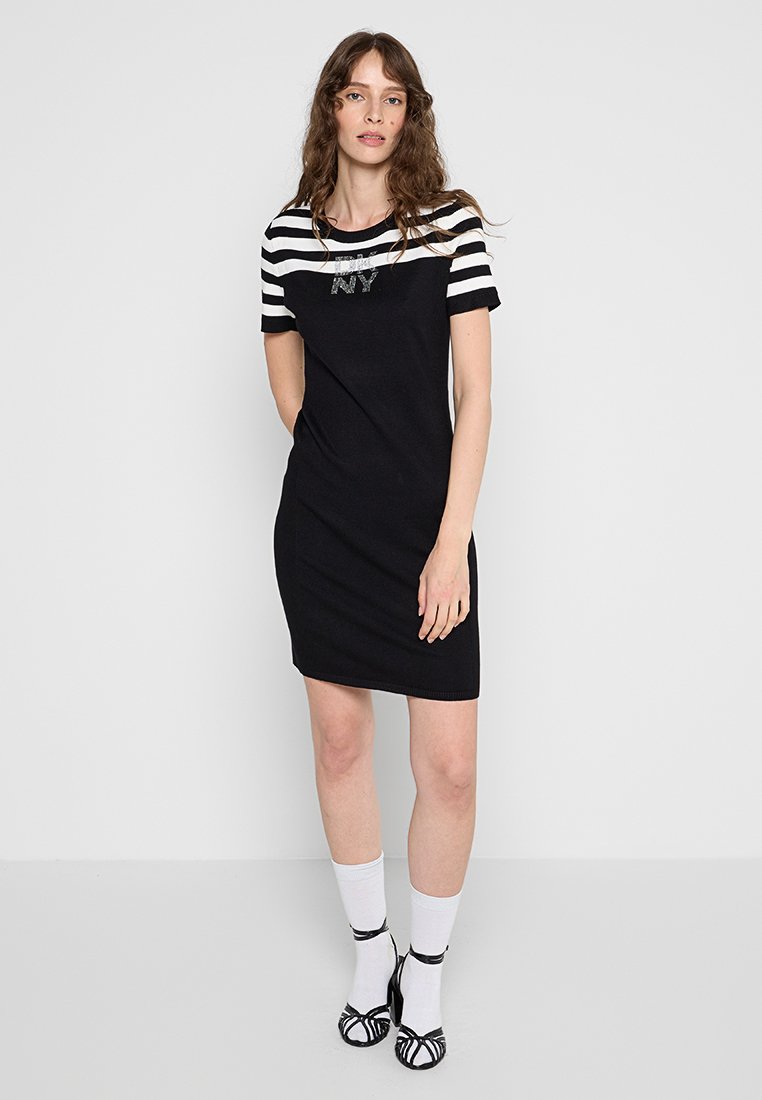 DKNY Strickkleid Media 1