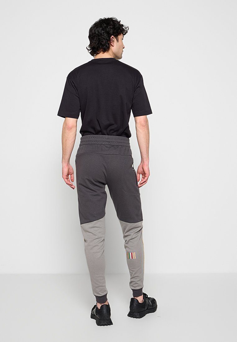 EA7 Emporio Armani Jogginghose Media 3
