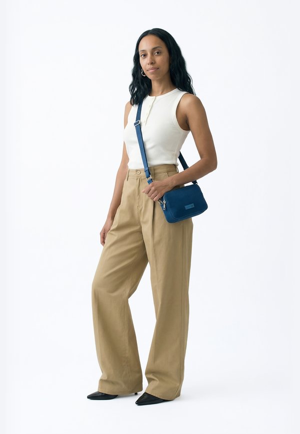 Calvin Klein WEBBING STRAP CAMERA BAG - Camera bag - ensign blue
