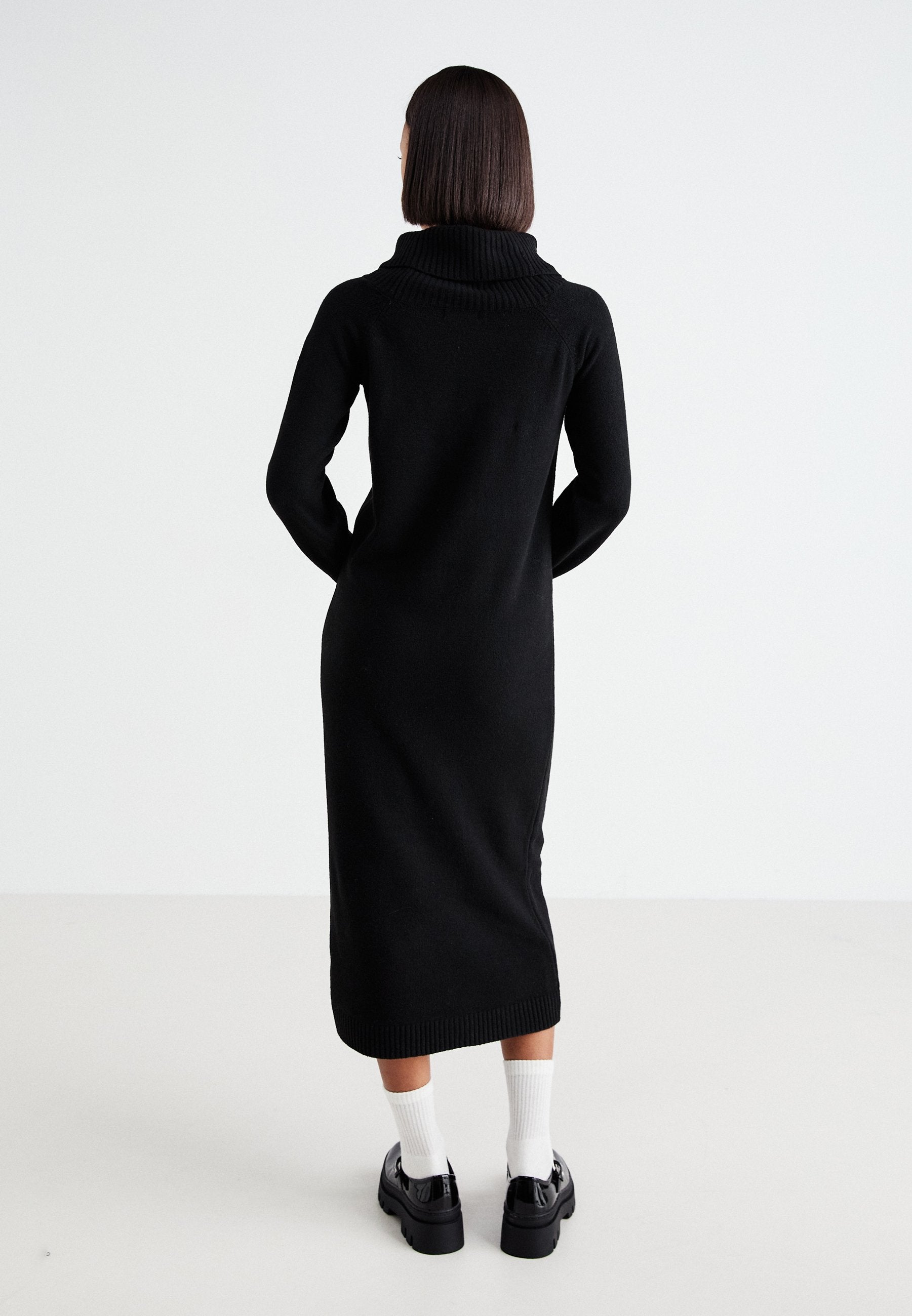 Knitted ONLODA long Media 4