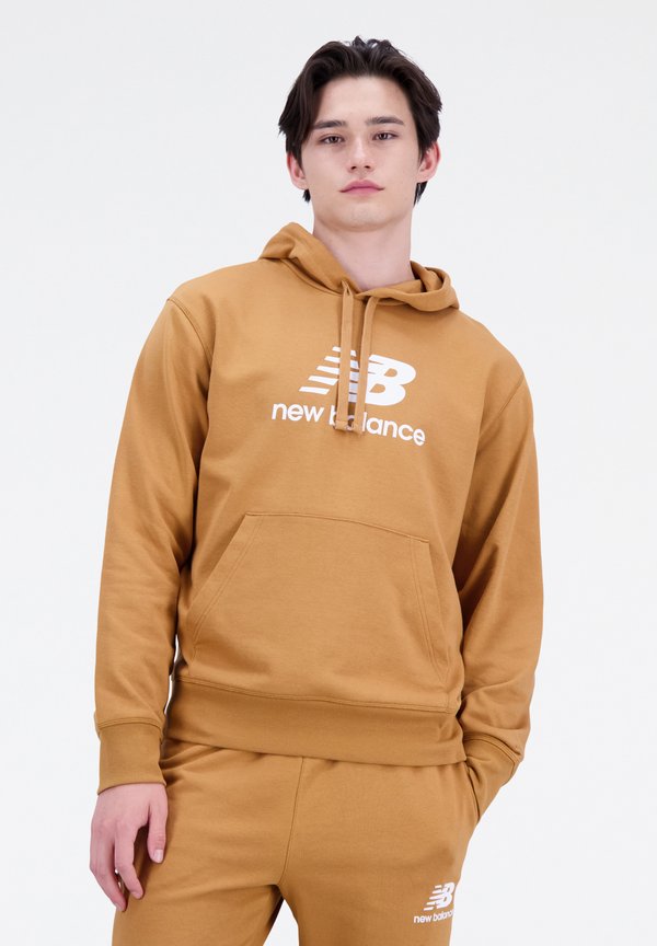New Balance ESSENTIALS STACKED LOGO HOODIE - Hoodie - tobacco