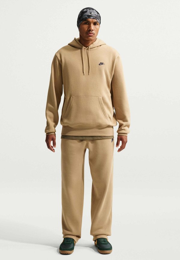 Nike Sportswear M NK CLUB BB PO HOODIE - Hoodie - parachute beige/parachute beige/(obsidian)