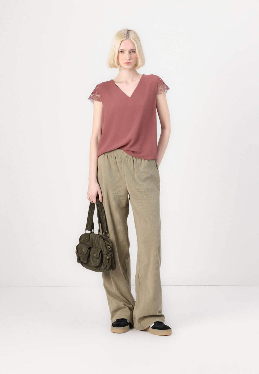 ONLLAVENDER PULL UP PANT Media 2