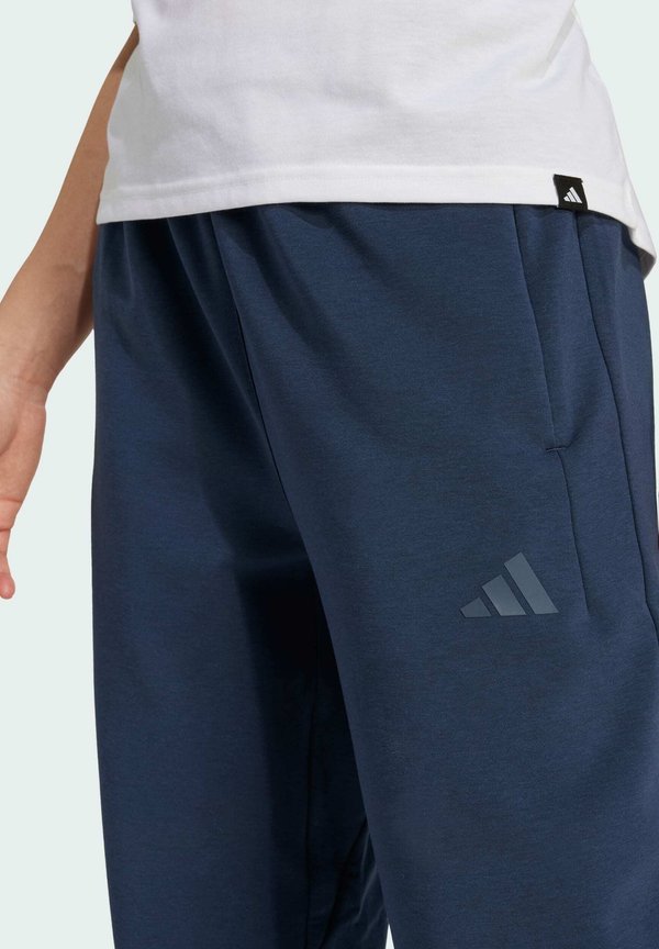 adidas Performance D4T WORKOUT WARM UP