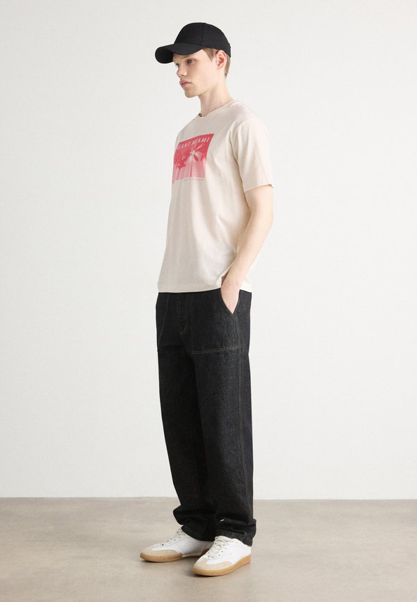 GANT GRAPHIC