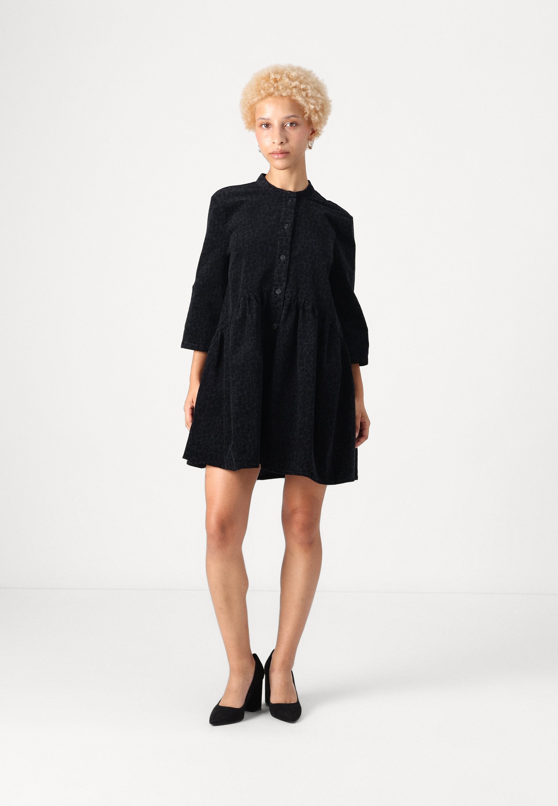 ONLCHICAGO LEO DRESS  Media 3