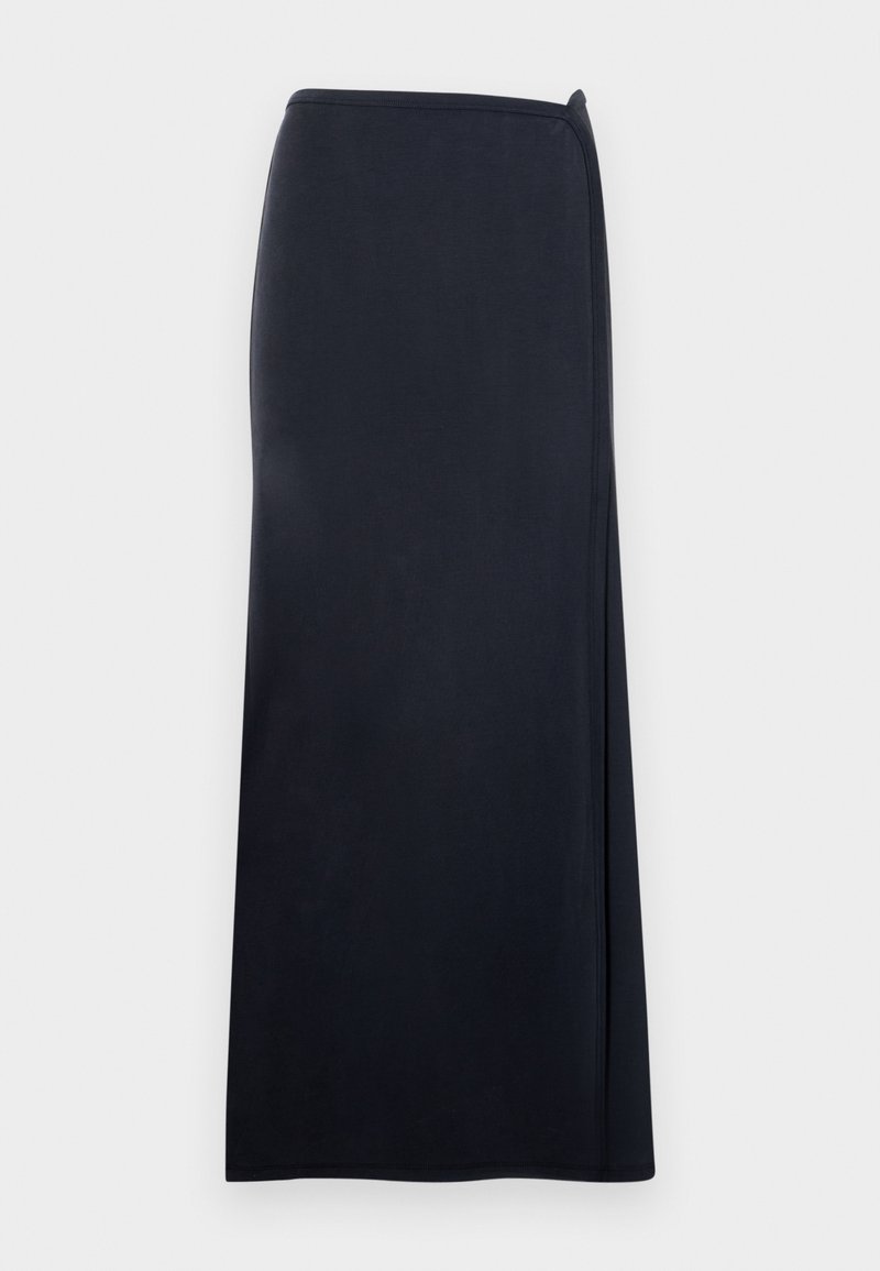 SUS SKIRT Media 1