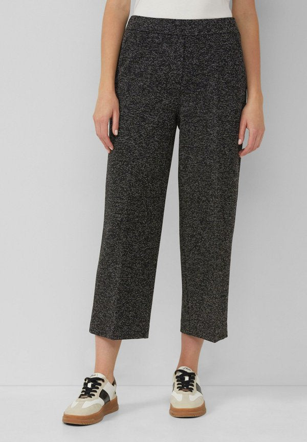 s.Oliver ELASTISCHE CULOTTE MIT WIDE  - Trousers - schwarz