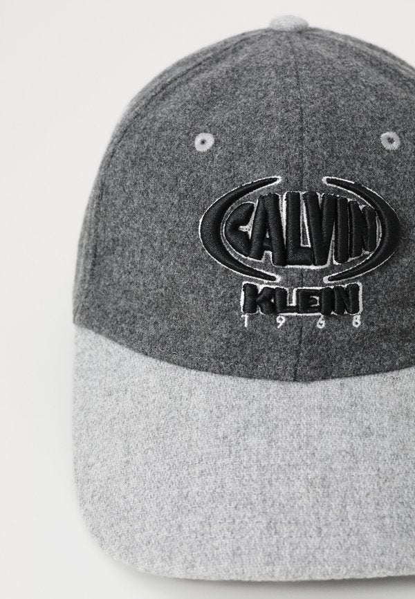 Calvin Klein SEASONAL UNISEX