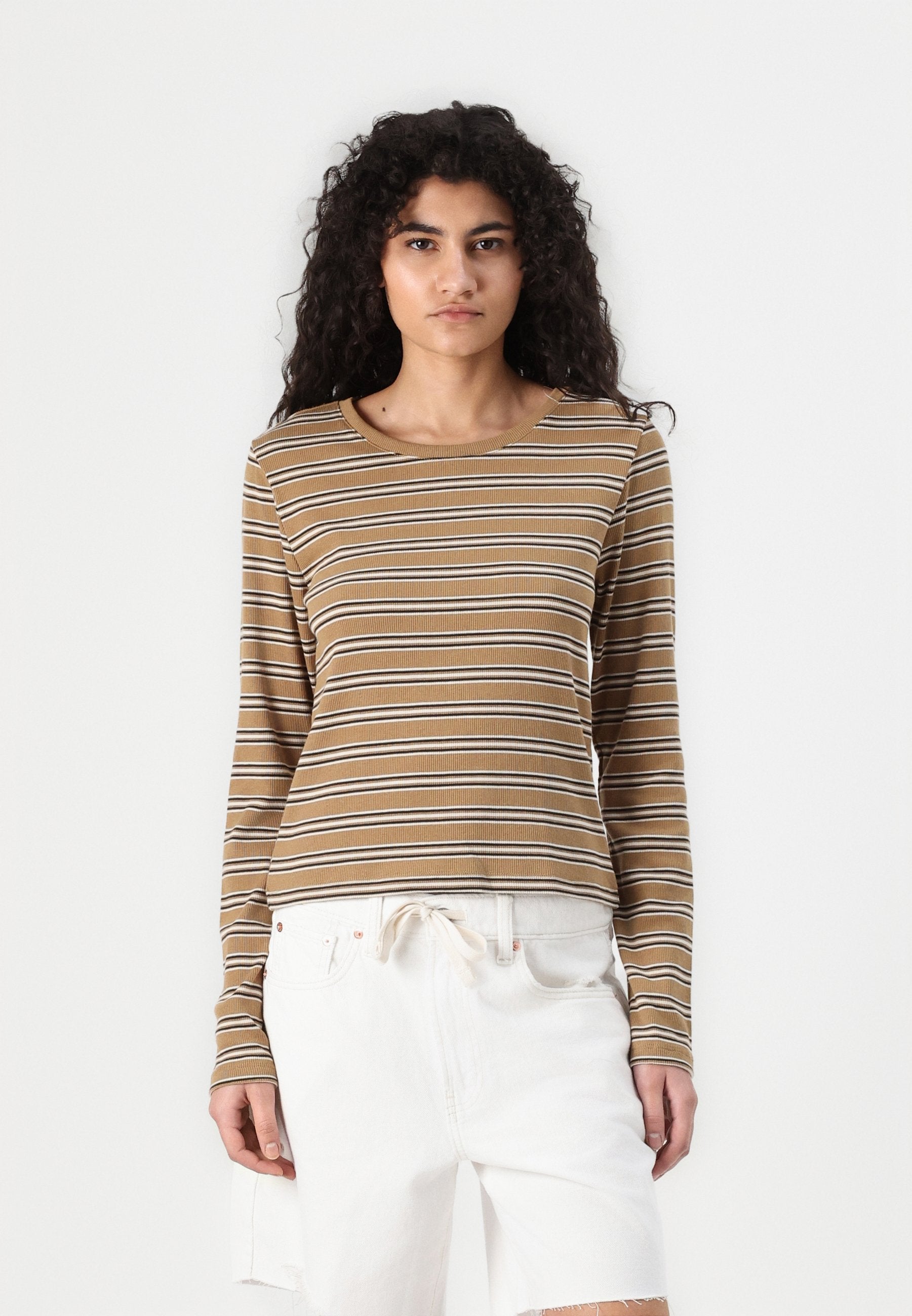 GAP CROP CREW