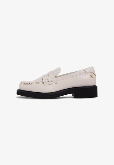 Tommy Hilfiger LEATHER CHUNKY PENNY LOAFERS - Slip-ons - soft cream