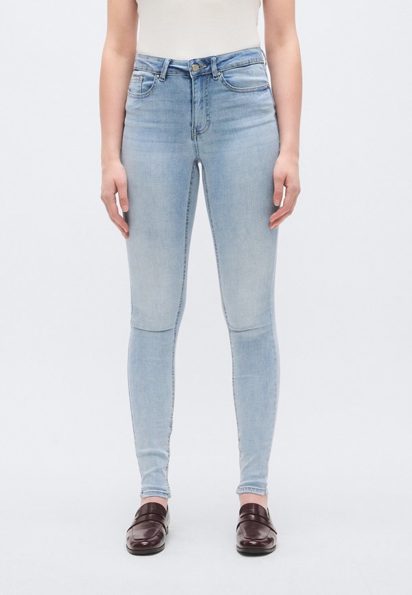 Vero Moda Tall VMFLASH - Jeans Skinny Fit - light blue denim