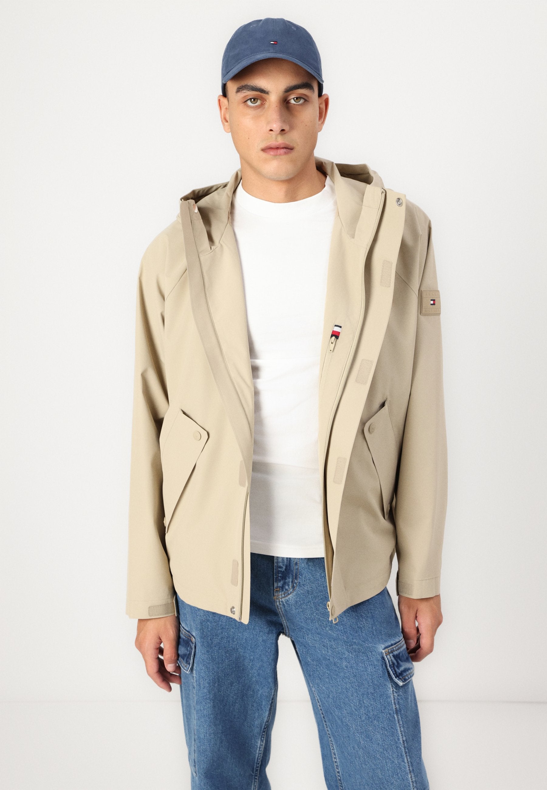 TECH HOODED Media 5