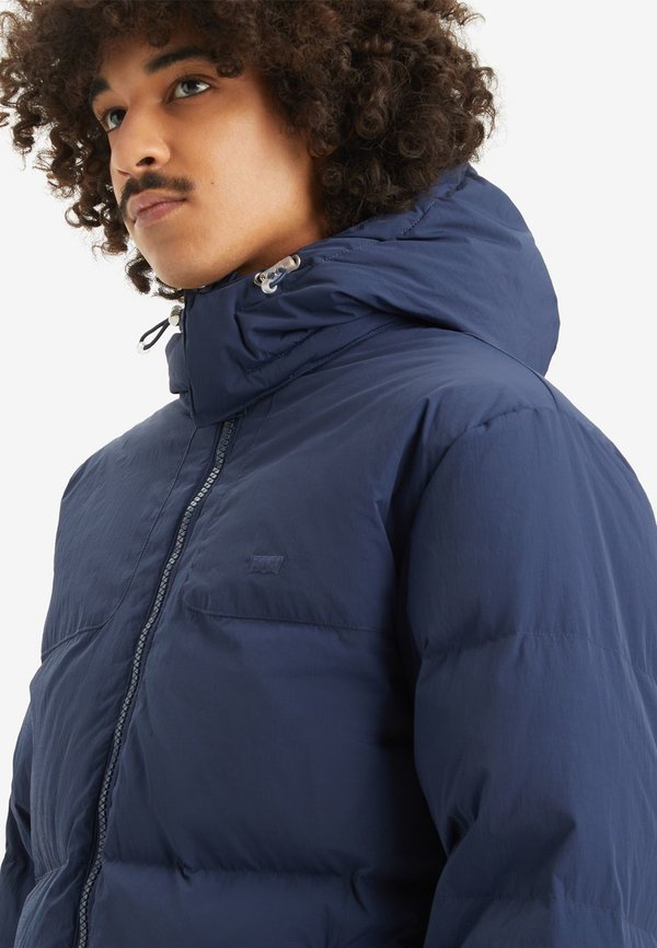 Levi's® ROCKRIDGE SHORT