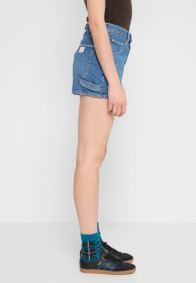 BDG Urban Outfitters