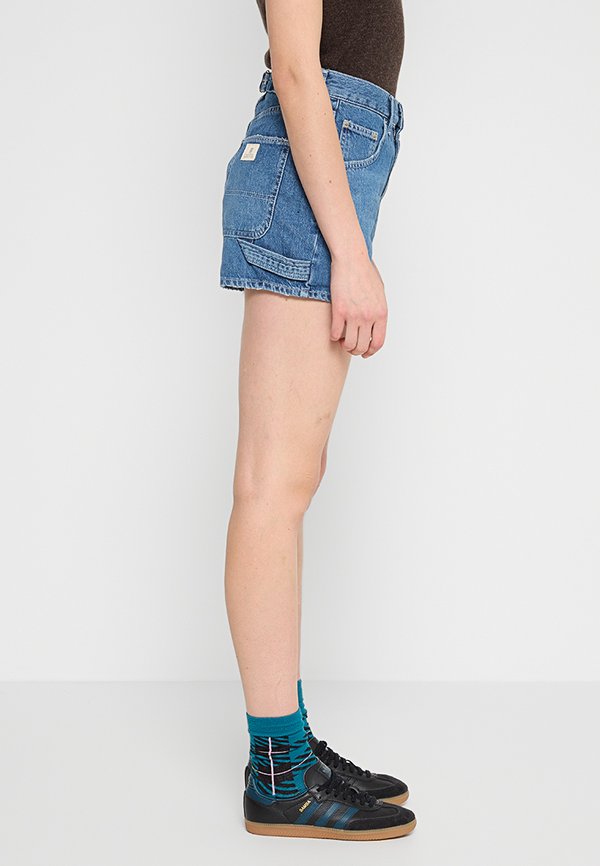 BDG Urban Outfitters