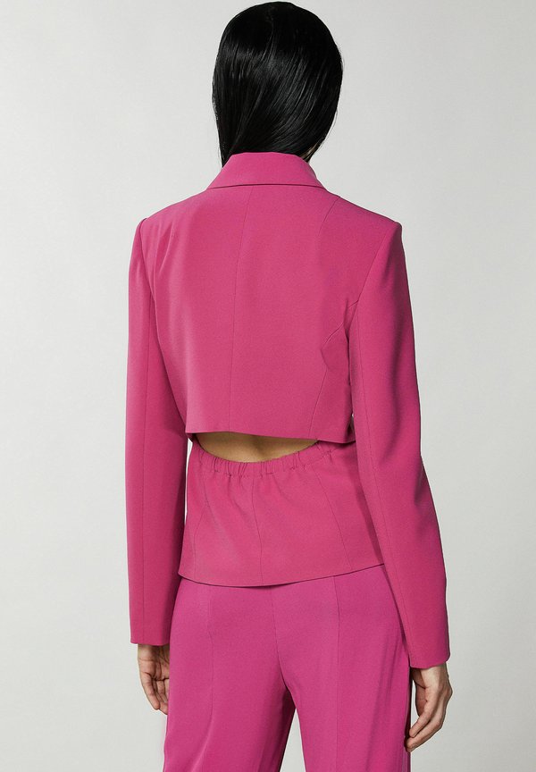 Patrizia Pepe CUT-OUT