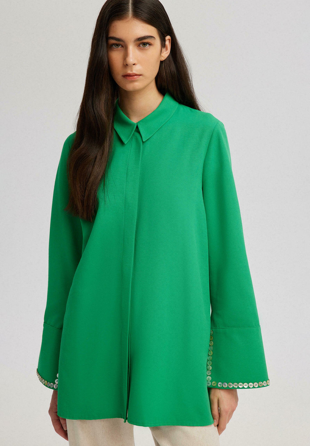 Touché Privé SLEEVE CUFF DETAIL