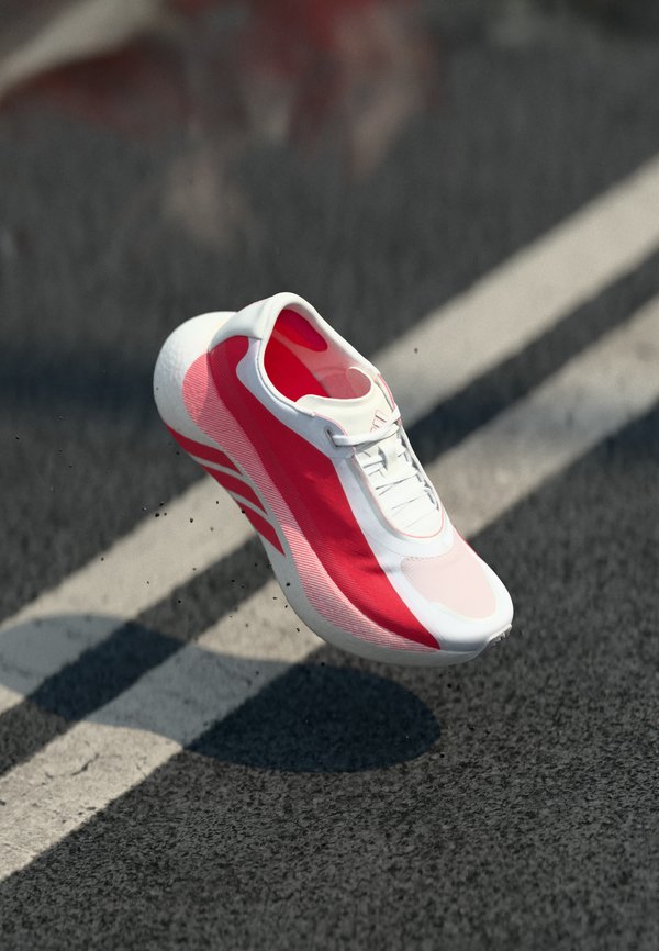 adidas Performance HYPERBOOST EDGE - Road running shoes - cloud white/pure ruby/metallic