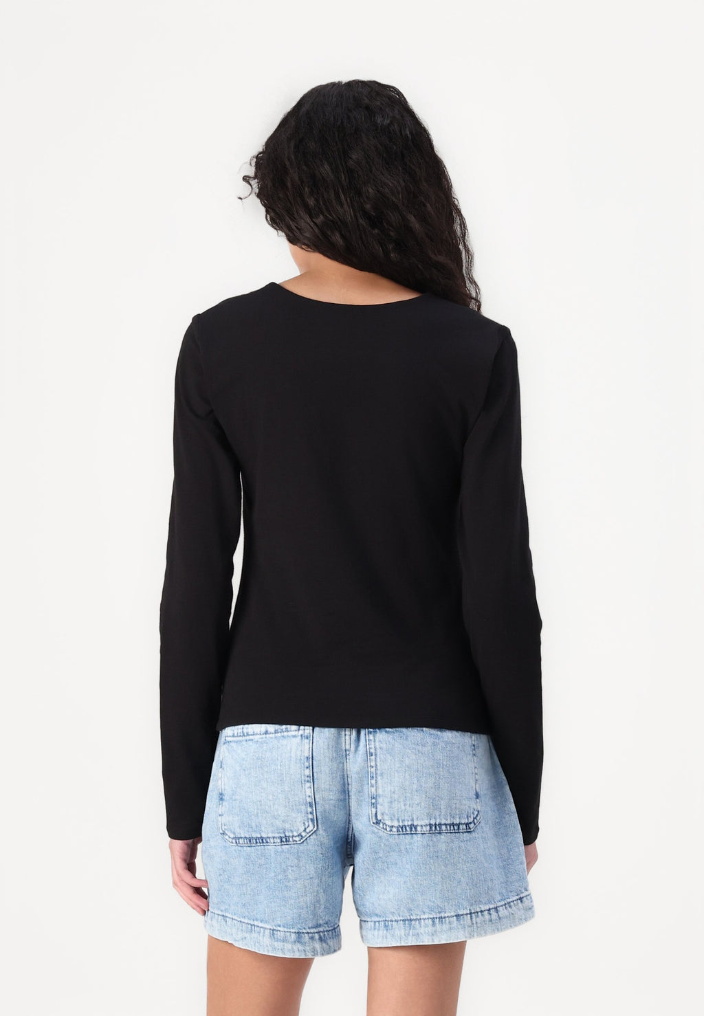 GAP PORTRAIT NECK