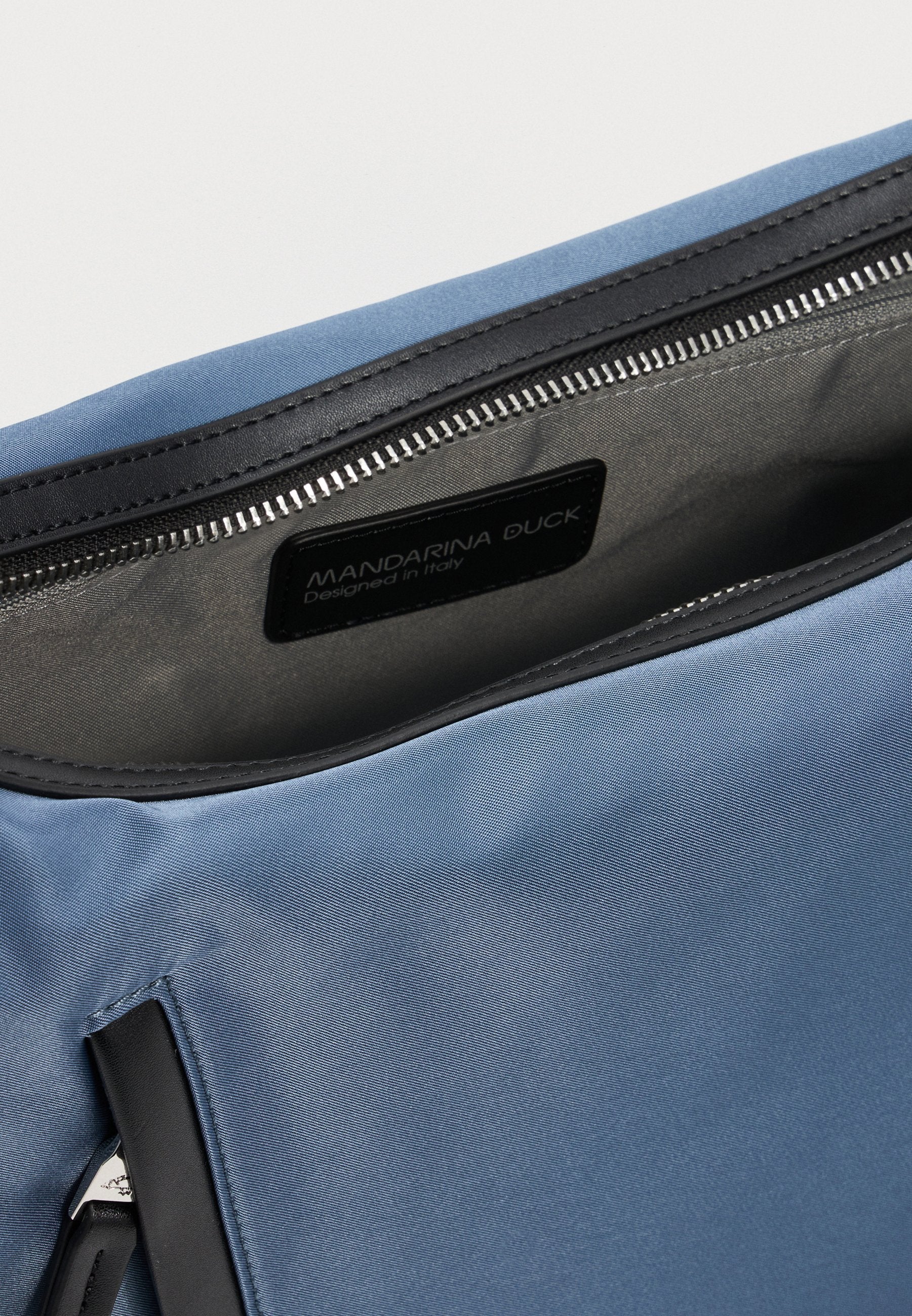 Mandarina Duck HUNTER
