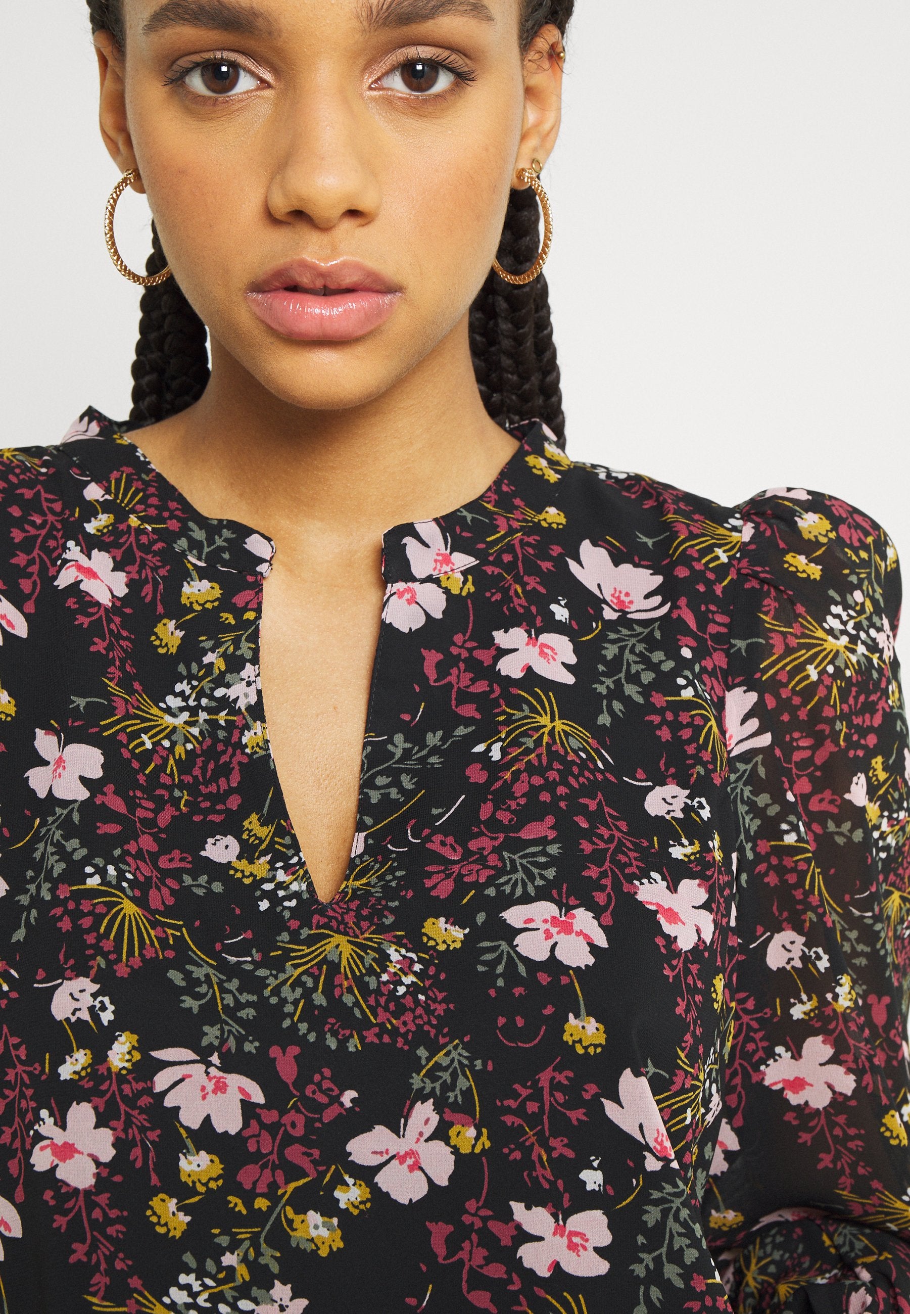ONLY ONLSTAR V NECK