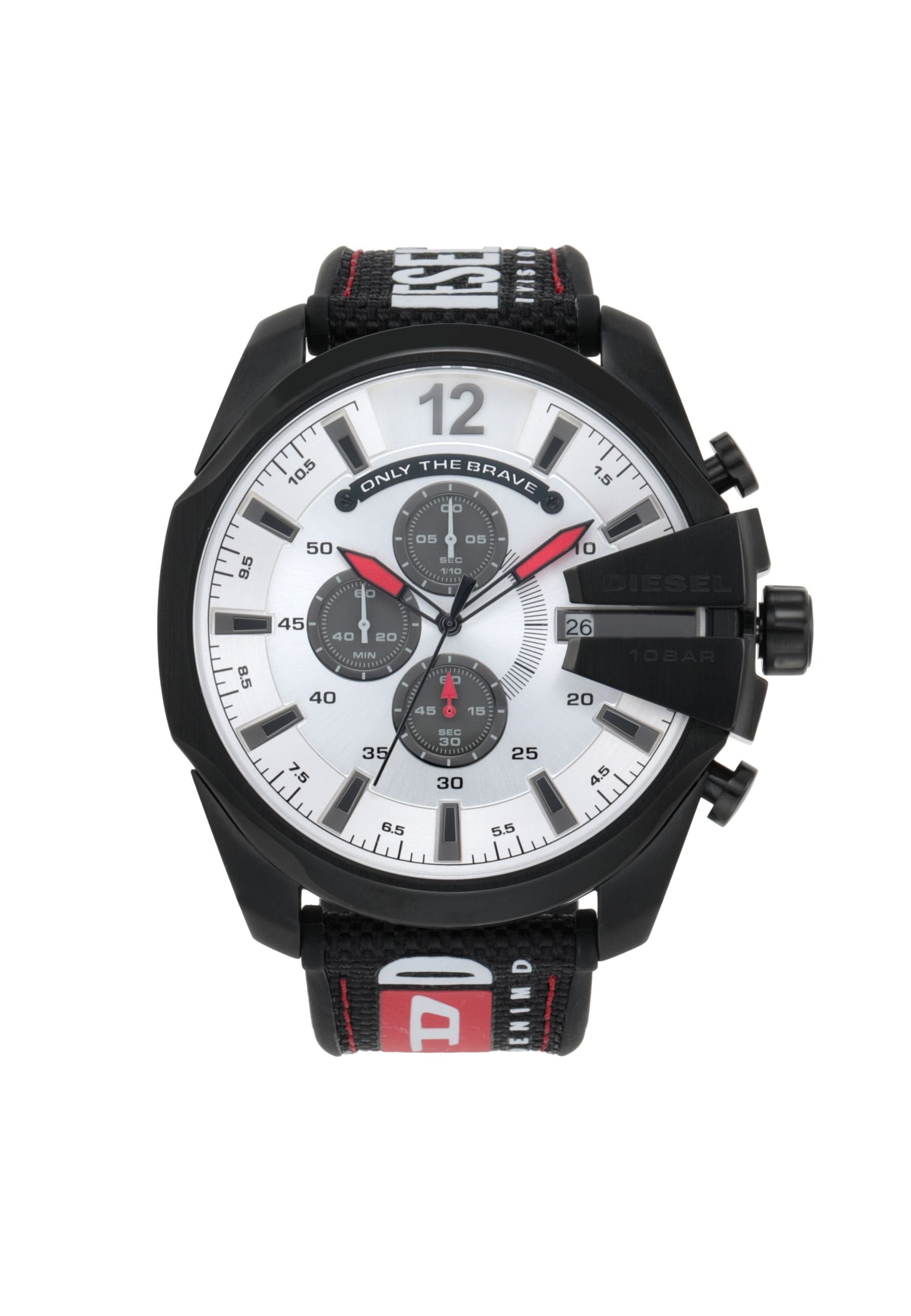 Schwarz-weiße Diesel Chronograph-Uhr mit roten Akzenten, Stoffarmband, drei Hilfszifferblättern, Datumsfenster und dem Schriftzug „Only The Brave“ auf dem Zifferblatt.