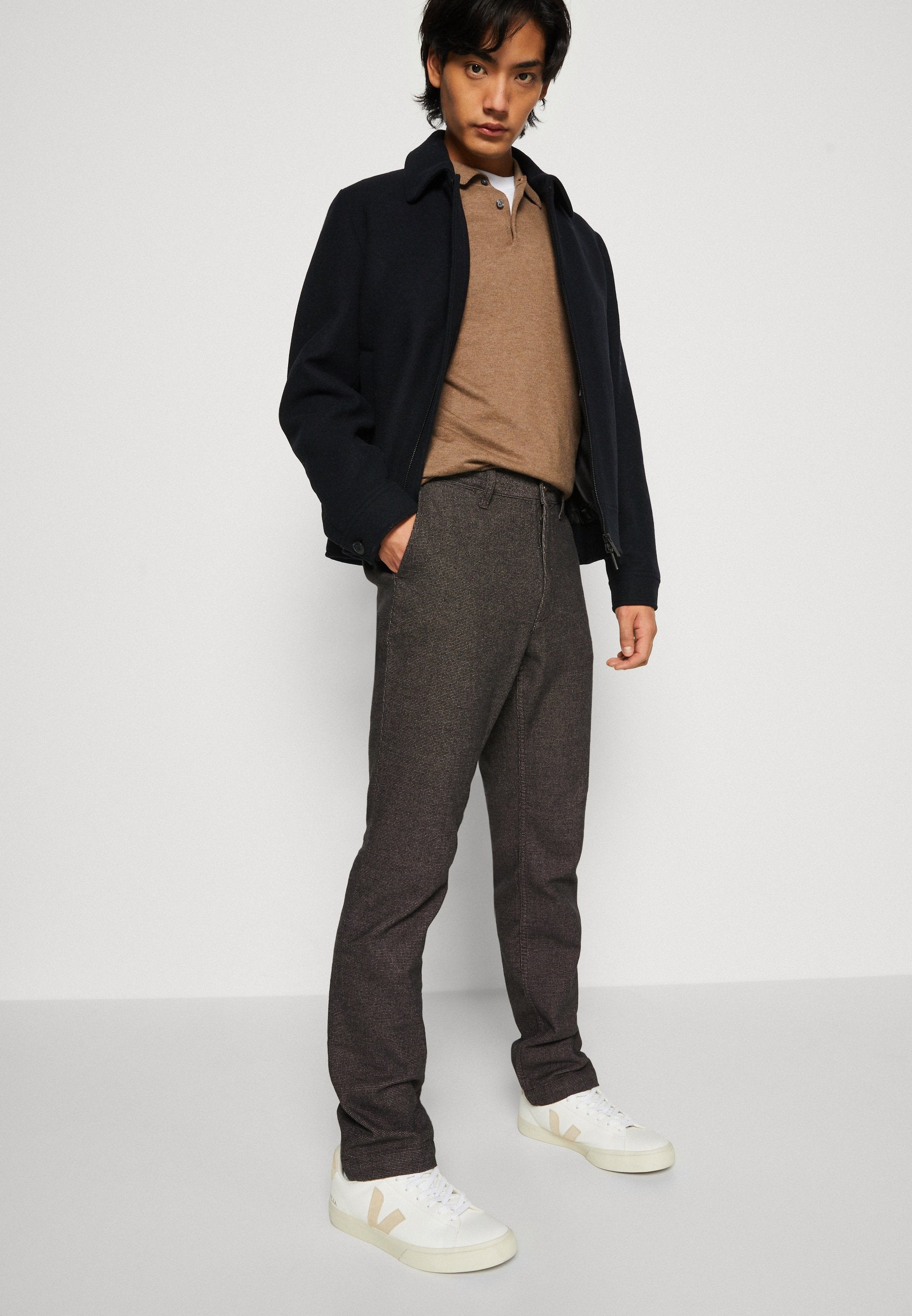Esprit Chino Media 7