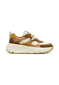 Sneaker in einer Kombination aus Braun, Beige und Creme. Hergestellt aus Leder und Wildleder, mit einer dicken weißen Zwischensohle und strukturierten Akzenten.