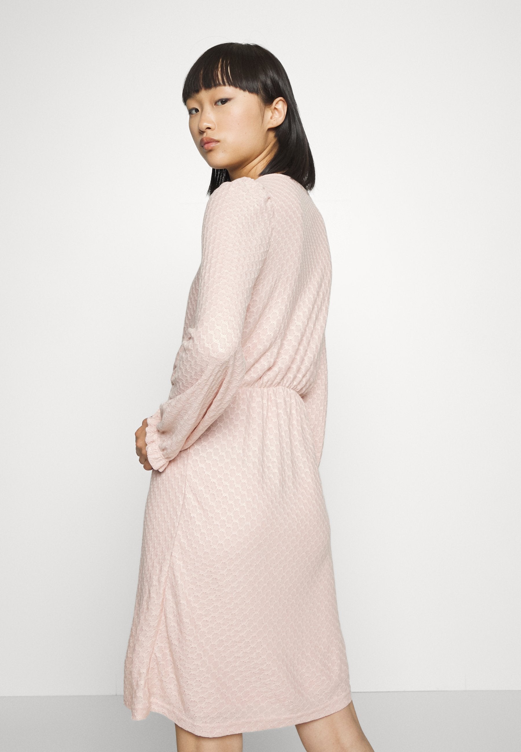 ONLSTEFFIE DRESS Media 5