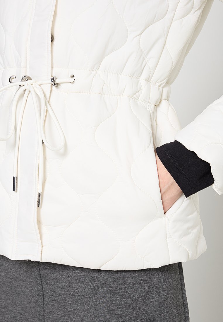 KARL LAGERFELD Winterjacke Media 6