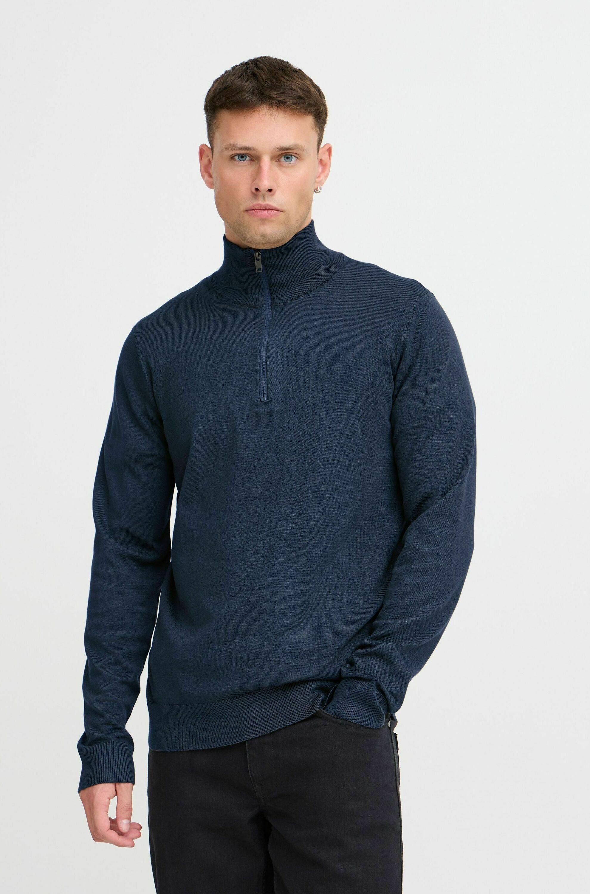 BHPULLOVER FINE KNIT TROYER Media 3