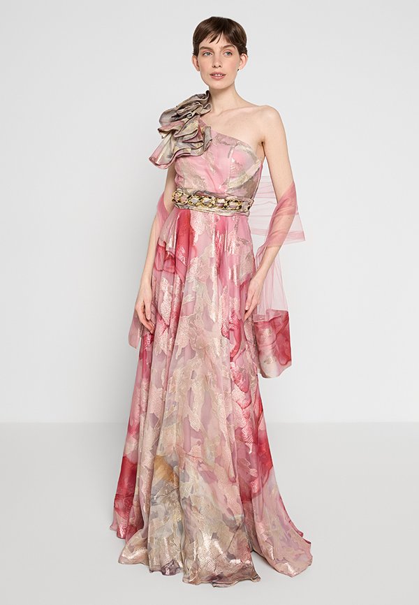 Pronovias