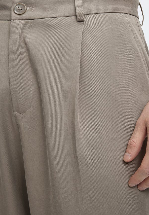 Les Deux REECE PLEATED SUIT PANTS